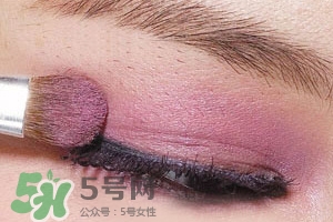 ��ɫ�����ʺ�ʲô�ں죿��ɫ����ں����